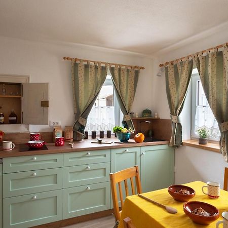 Cherry House - Cosy House - Ideal For Bear Watching, In The Neighborhood Of The Medieval Sneznik Castle Stari Trg pri Lozu Екстер'єр фото